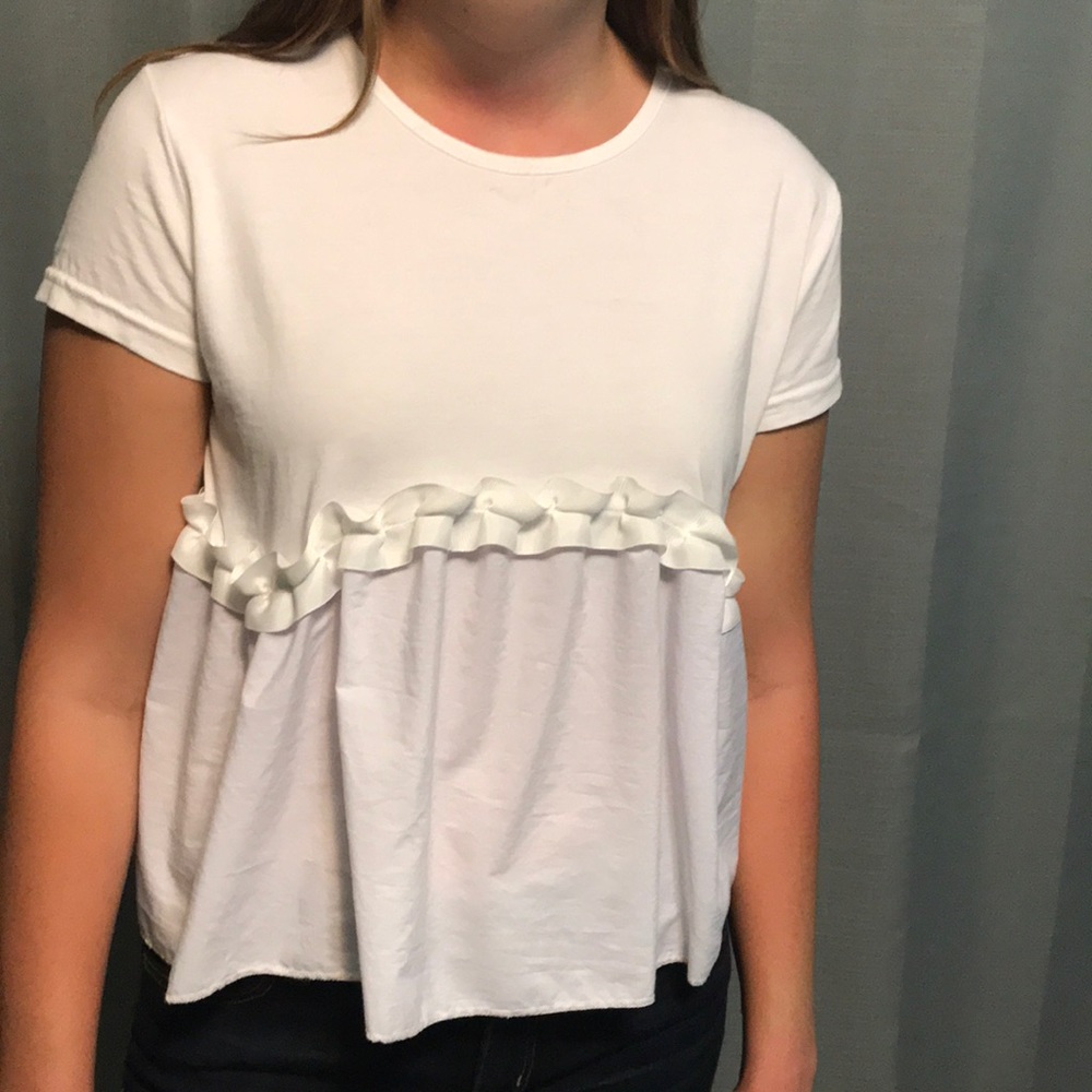 White tee